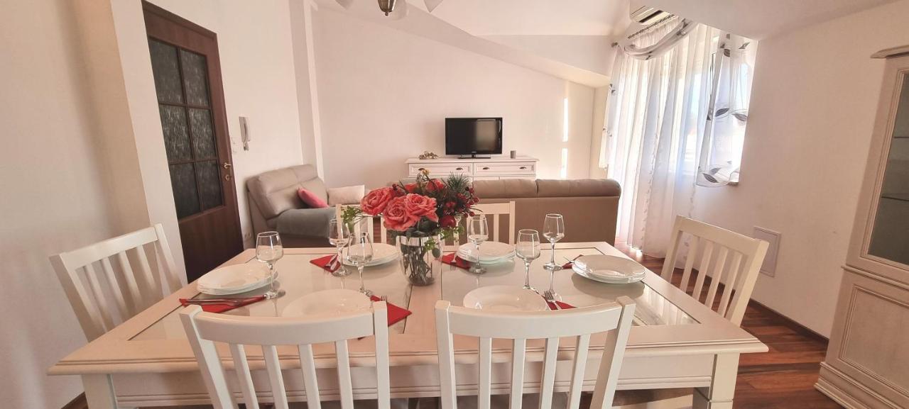 Apartments Cambellezza Kastela Bagian luar foto